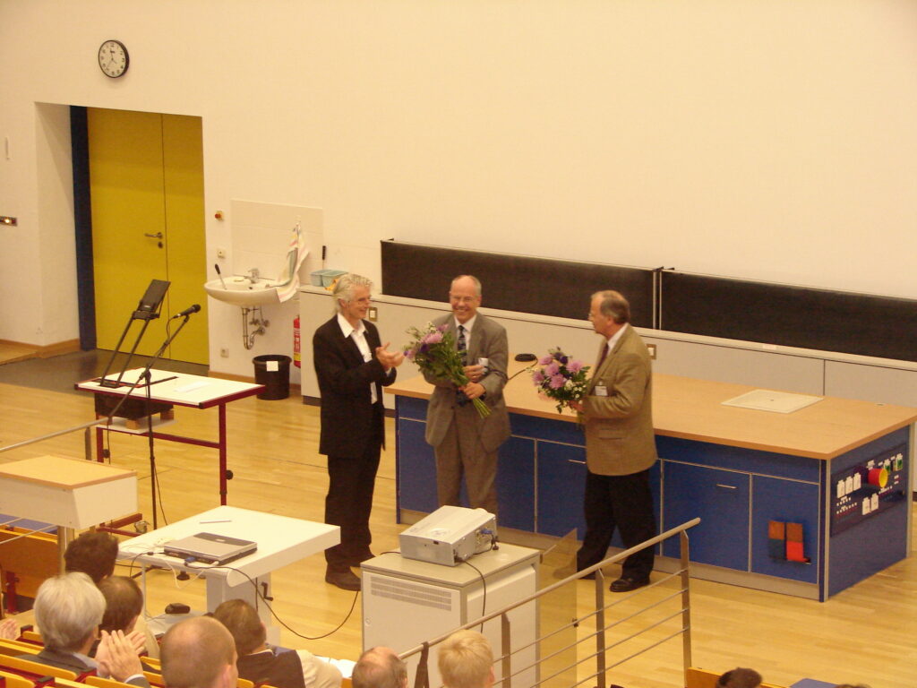 Die beiden Editoren der Zeitschrift, Prof. Kärger und Prof. Heitjans (rechts) während der ersen Diffusion-Fundamentals-Konferenz in Leipzig 2005.