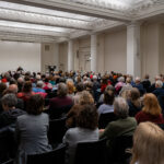 Erika Pluhar : Spät aber doch
Lesung im Vortragssaal der Universitätsbibliothek
bei Leipzig liest / Buchmesse 2025 in Leipzig Foto: UBL Thomas Kademann
