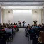 Greta Wagner im Gespräch mit Ferdinand Sutterlüty zum Buch
Widerstehen
Lesung in der Universitätsbibliothek
bei Leipzig liest / Buchmesse 2025 Leipzig
Foto: UBL Thomas Kademann
